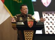 Rudi Margono saat menjalankan tugas di Kejaksaan Agung. Jaksa senior tersebut dipercaya menjadi Pelaksana Tugas Jampidsus setelah Febrie Adriansyah ditetapkan sebagai tersangka kasus dugaan korupsi dan TPPU.