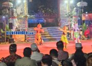 PHDI Kota Serang menggelar Malam Kebersamaan Seni dan Budaya di Pura Eka Wira Anantha. KH Matin Syarkowi mengajak generasi muda menjaga tradisi serta memperkuat toleransi dan persaudaraan lintas agama. (Redaksi Kilas Banten)