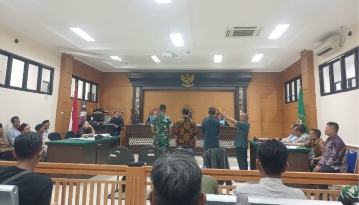 Suasana persidangan perkara dugaan sengketa lahan Desa Rancapinang, Kecamatan Cimanggu, Kabupaten Pandeglang, yang menghadirkan sejumlah saksi untuk mengungkap kronologi kepemilikan tanah dan proses penerbitan dokumen lahan.