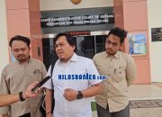 Suasana sidang perdana gugatan terkait perpanjangan masa jabatan Sekda Kota Tangerang Selatan di PTUN Serang yang masih berlangsung dalam tahap pemeriksaan persiapan. (Redaksi Kilas Banten)