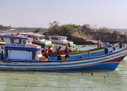 Tim SAR Lebak Bergerak ke Perairan Bagedur Cari Dace Hidayat yang Diduga Jatuh ke Laut