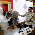 Wali Kota Tangerang Sachrudin meninjau stan UMKM Kota Tangerang dalam Indonesia City Expo 2026 di Medan sebagai bentuk dukungan terhadap promosi produk lokal menuju pasar internasional
