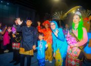 Pilar Saga Ichsan Pimpin Defile Tangsel di Karnaval Budaya APEKSI 2026, Perpaduan Betawi-Tionghoa Bikin Ribuan Pasang Mata Terpukau