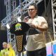 Wali Kota Serang Budi Rustandi membuka Kota Serang Fair 2026 di Stadion Maulana Yusuf dan mengajak warga membeli produk UMKM lokal.