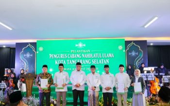 Wali Kota Tangerang Selatan Benyamin Davnie menghadiri pelantikan PCNU Tangsel masa khidmat 2026–2031 di Graha Aswaja NU 2, Pondok Aren, Senin, 10 Agustus 2026.