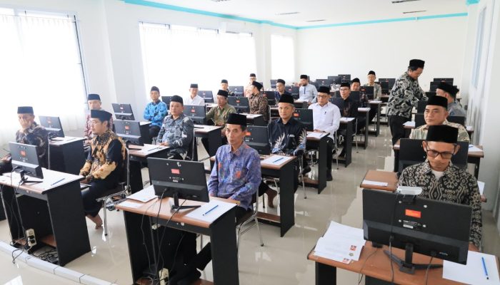 Berebut 5 Kursi Pimpinan, 23 Calon Bos Baznas Kota Serang Jalani Ujian CAT dan Makalah