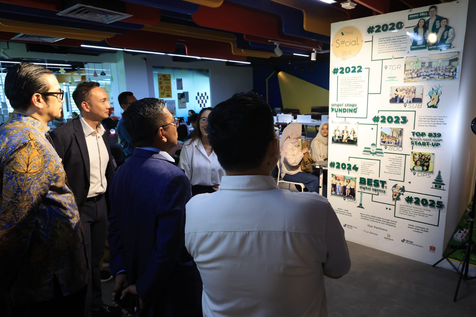 Gubernur Banten Andra Soni meninjau perkembangan Kawasan Ekonomi Khusus Edukasi, Teknologi, dan Kesehatan Internasional (KEK ETKI) di BSD, Kabupaten Tangerang, sebagai upaya memastikan percepatan investasi dan penciptaan lapangan kerja.