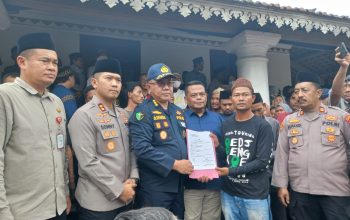 Tiba dari Bengkulu, Jenazah Korban Kapal Aruphadatu 1 Dimakamkan di Carita Pandeglang