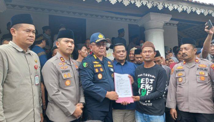 Tiba dari Bengkulu, Jenazah Korban Kapal Aruphadatu 1 Dimakamkan di Carita Pandeglang