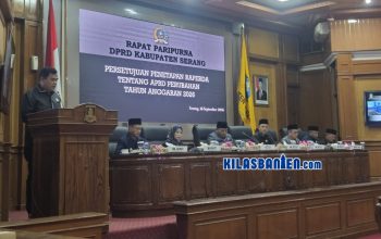 Juru Bicara Badan Anggaran DPRD Kabupaten Serang Joko Santoso menyampaikan laporan hasil pembahasan Raperda Perubahan APBD Kabupaten Serang Tahun Anggaran 2026 dalam rapat paripurna DPRD.