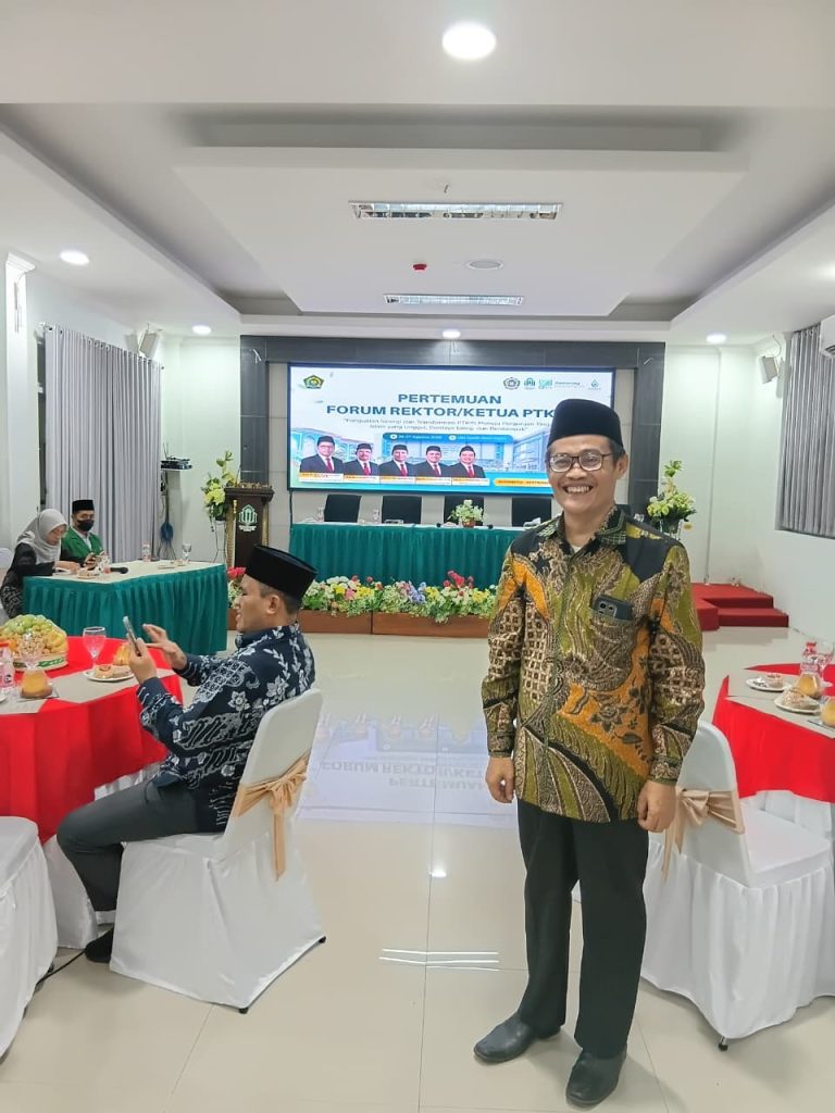 Rektor UIN Sultan Maulana Hasanuddin Banten Prof Muhammad Ishom menghadiri Forum Rektor PTKIN 2026 di UIN Syekh Wasil Kediri bersama pimpinan 59 PTKIN untuk membahas strategi peningkatan mutu dan daya saing perguruan tinggi Islam.