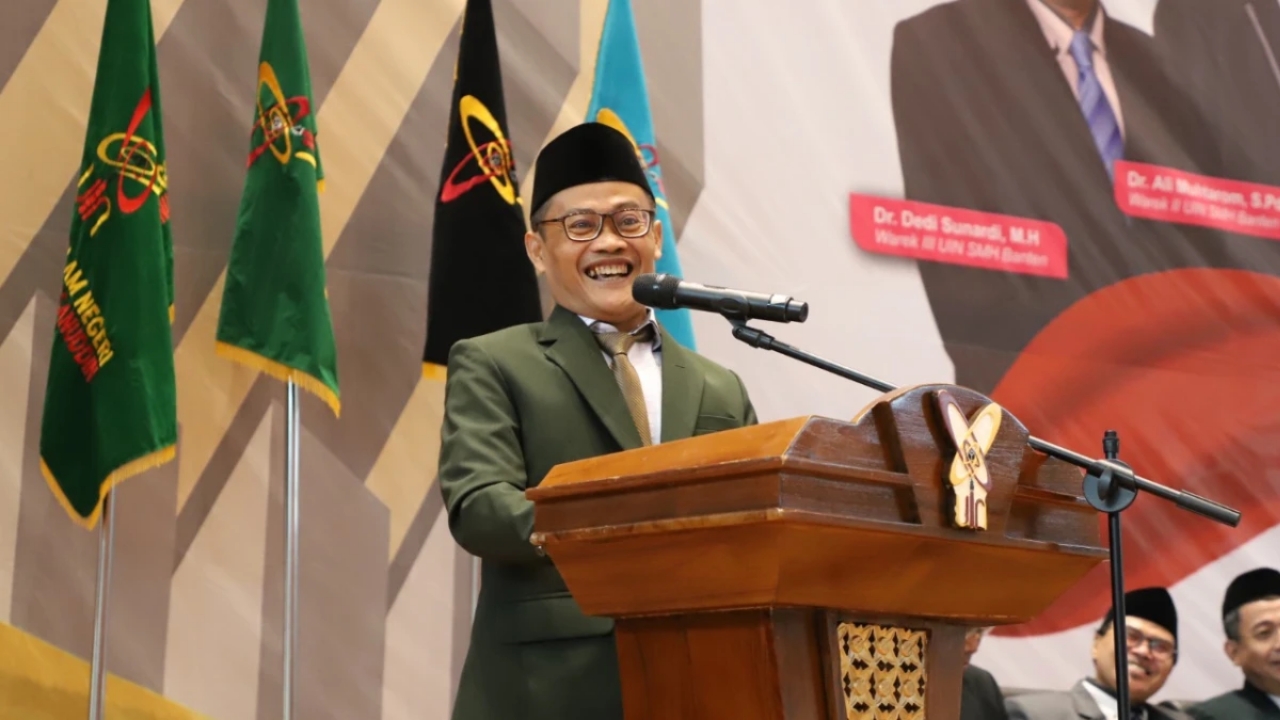 Rektor UIN SMH Banten Prof Muhammad Ishom membuka PBAK 2026 yang diikuti 2.210 mahasiswa baru di Convention Hall UIN SMH Banten, Selasa (1/9/2026).
