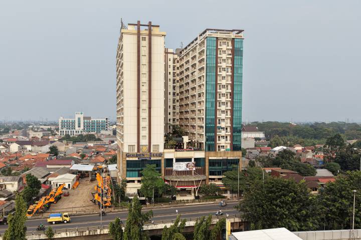 Suasana salah satu hotel di Kota Tangerang yang dipadati tamu selama penyelenggaraan Tangerang 10K 2026. Ajang olahraga tersebut mendorong lonjakan okupansi hotel sekaligus menggerakkan sektor pariwisata dan ekonomi daerah.