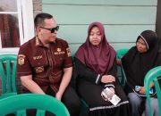 Wali Kota Serang Budi Rustandi Bertakziah kepada Keluarga Jurnalis ANTARA yang Hilang Saat Liputan di Gunung Anak Krakatau