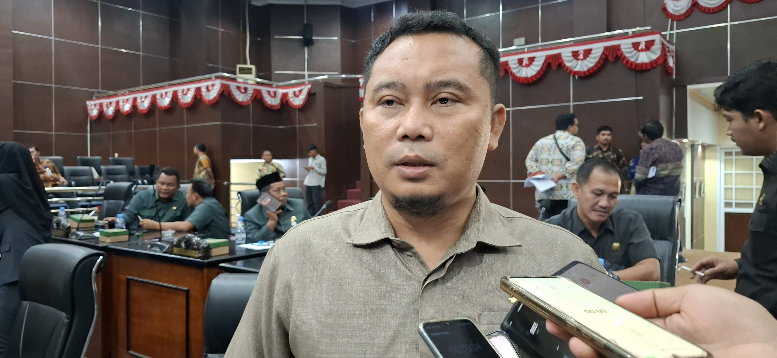 Ketua Bamperperda DPRD Kota Serang Edi Santoso setuju pemecahan DinkopUKMPerindag