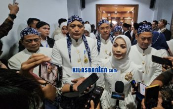 Bupati Serang Ratu Zakiyah menyampaikan komitmen mempercepat pengentasan kemiskinan saat menghadiri rapat paripurna peringatan HUT ke-500 Kabupaten Serang, Kamis (8/10/2026).