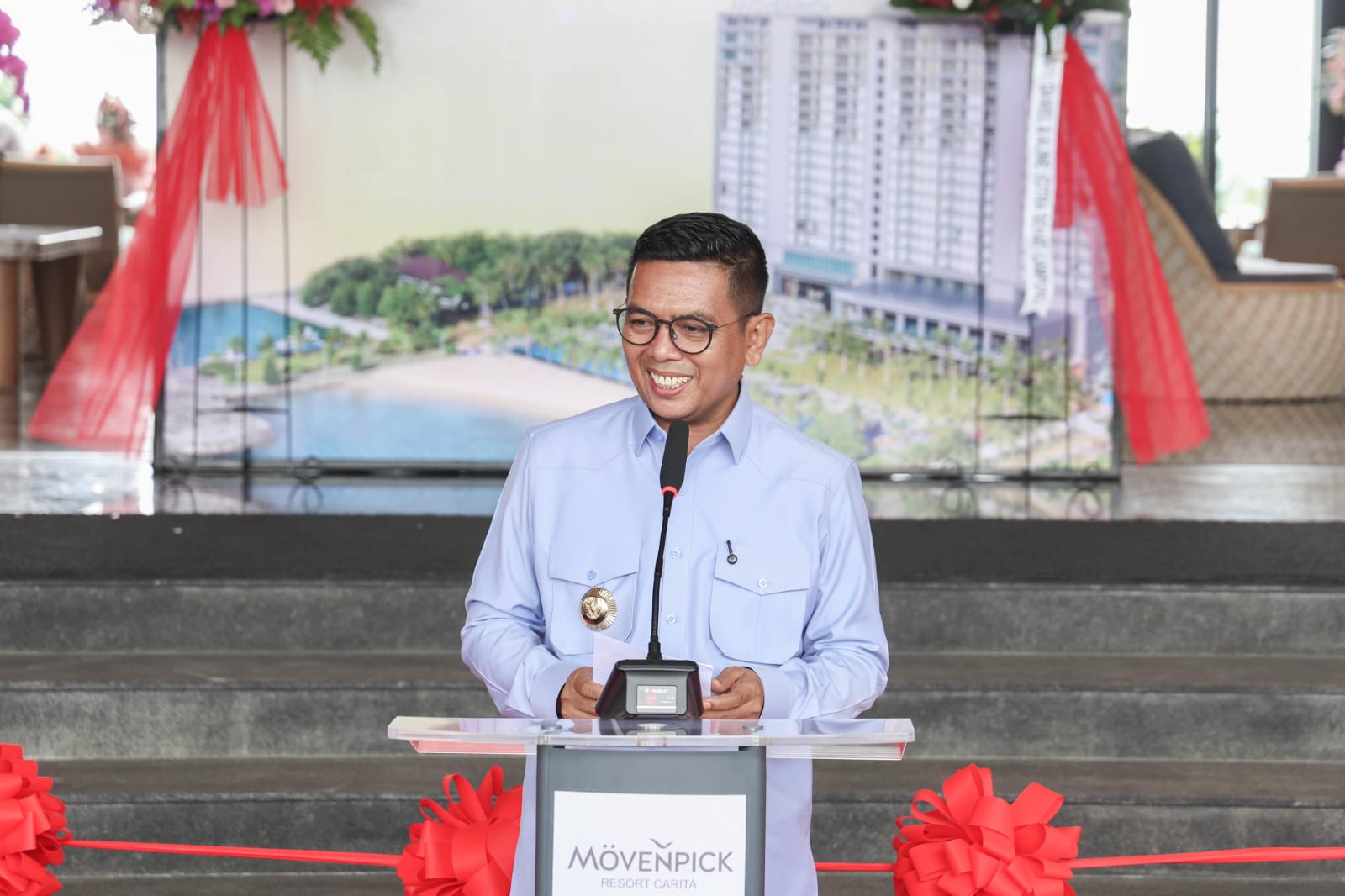 Gubernur Banten Andra Soni menyampaikan ucapan selamat kepada Jenderal Polisi Suyudi Ario Seto usai resmi dilantik sebagai Kapolri oleh Presiden Prabowo Subianto.