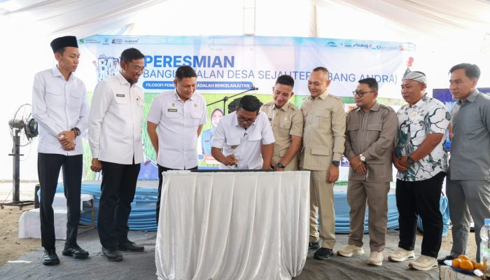 Bang Andra Ubah Wajah Desa di Banten, Jalan Mulus Pangkas Waktu ke Pasar dari 30 Menit Jadi Kurang dari 5 Menit