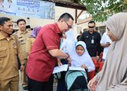 Beri Apresiasi Pelajar dan UMKM, Wali Kota Serang Budi Rustandi Salurkan Bantuan Tunai dari Gubernur Banten Andra Soni
