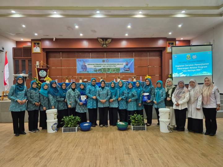 Ketua TP PKK Provinsi Banten Tinawati Andra Soni menghadiri kegiatan Aku Hatinya PKK di Gedung Nyimas Melati, Kota Tangerang, untuk mengajak masyarakat memanfaatkan pekarangan rumah sebagai sumber pangan keluarga.