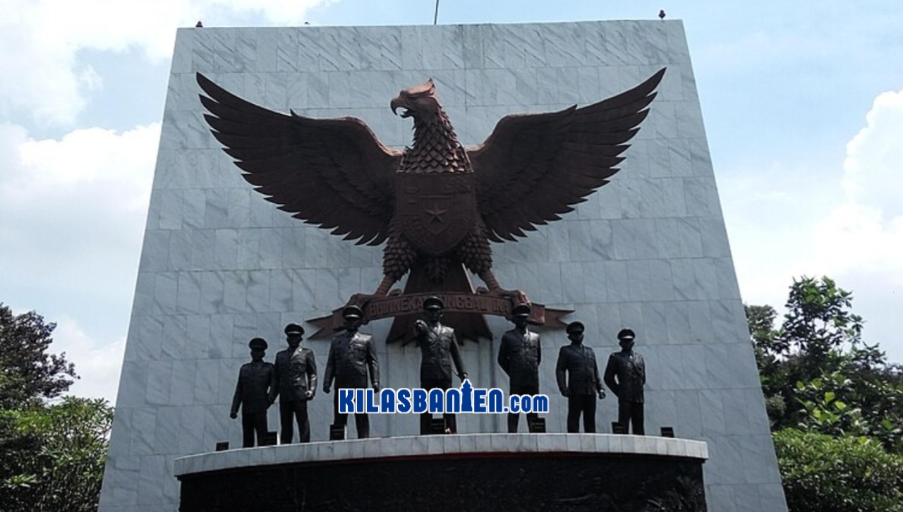 Monumen Pancasila Sakti di Lubang Buaya menjadi simbol penghormatan kepada para Pahlawan Revolusi sekaligus pengingat salah satu peristiwa paling menentukan dalam sejarah politik Indonesia.