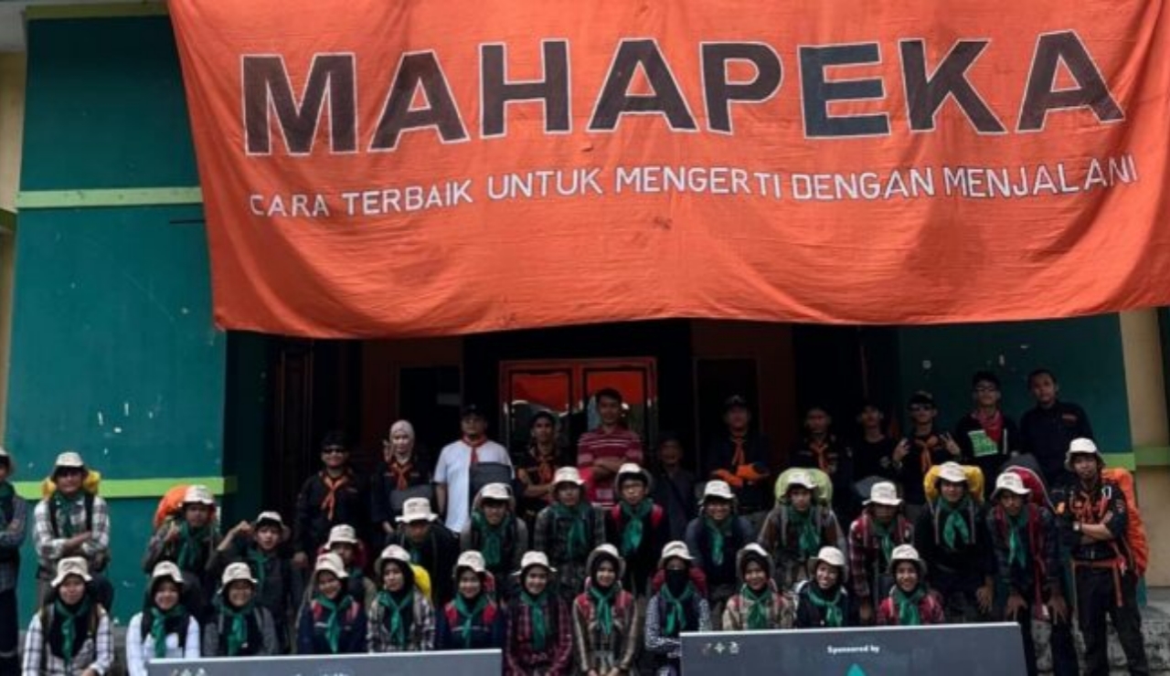 Sebanyak 26 calon anggota Mahapeka Banten mengikuti prosesi pelepasan Diklatsar Angkatan XXXVII di Kampus UIN Sultan Maulana Hasanuddin Banten, Kota Serang, Rabu (7/10/2026).