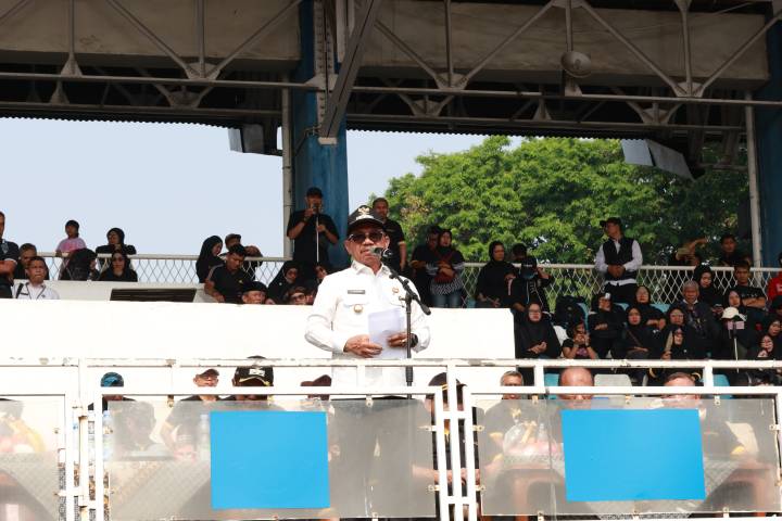 Sebanyak 5.021 pelajar SD dan SMP menampilkan pertunjukan silat kolosal di Stadion Benteng Reborn, Kota Tangerang, hingga berhasil mencatatkan Rekor MURI.