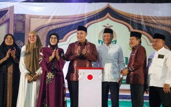 Sekretaris Daerah Provinsi Banten Deden Apriandhi membuka MTQ XIV Tingkat Kota Serang 2026 di GOR Stadion Maulana Yusuf. Ajang ini diharapkan melahirkan generasi Qurani yang mampu berprestasi hingga tingkat nasional dan internasional.
