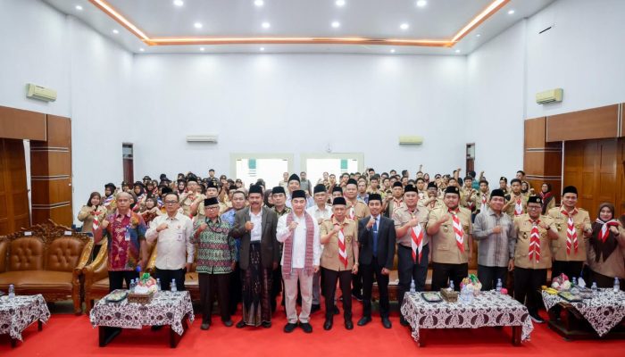 Wagub Dimyati Lepas Kontingen Pramuka Santri Banten, Targetkan Jejaring Nasional dan Prestasi Gemilang di PPSN VI